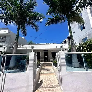 *** Bed & Breakfast Airport Colombia